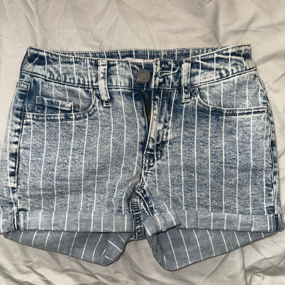 Women's Shorts Size 3